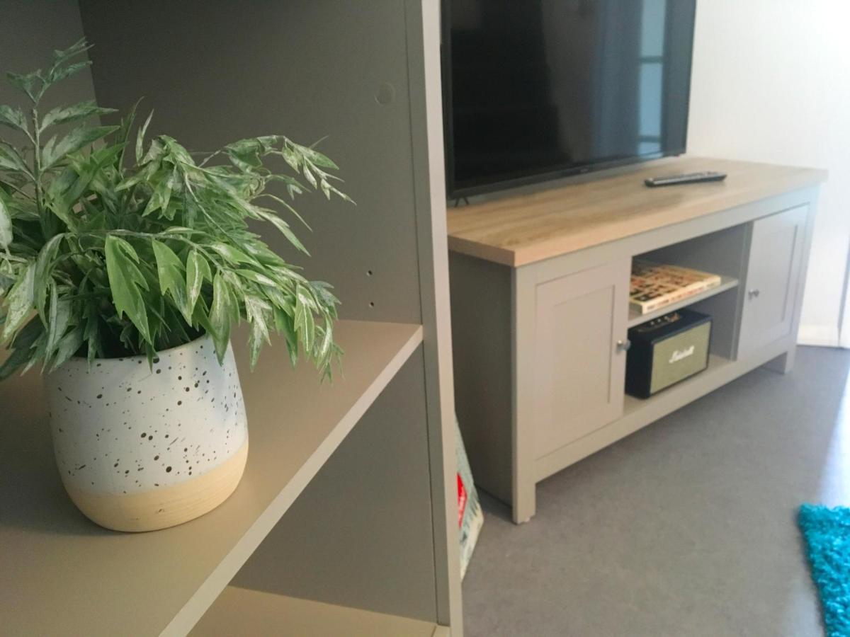 2 Bedroom Private House Near Bedford Town And Train Station Eksteriør billede