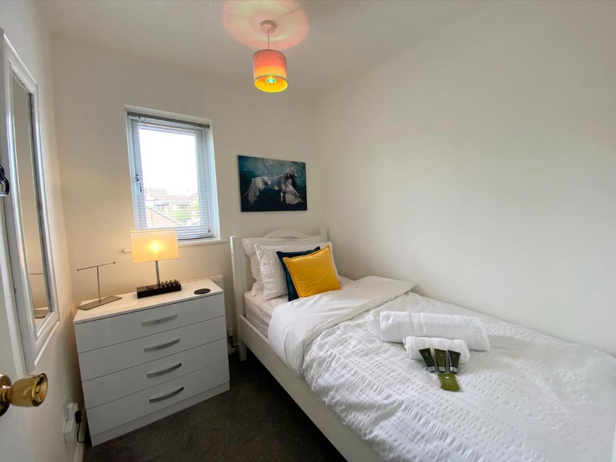 2 Bedroom Private House Near Bedford Town And Train Station Eksteriør billede